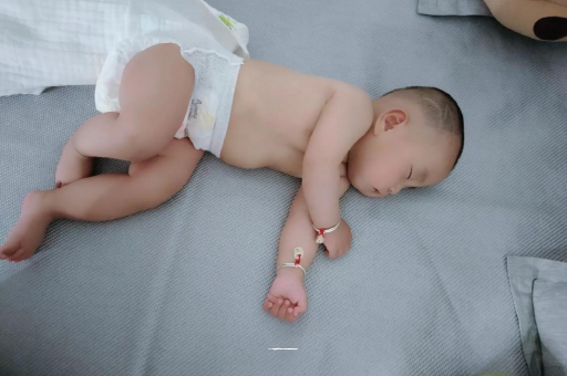 吐鲁番孕妇为什么要左侧卧