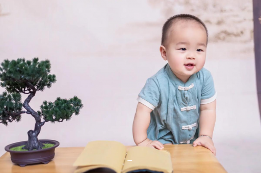 吐鲁番怀孕肚子坠坠的感觉