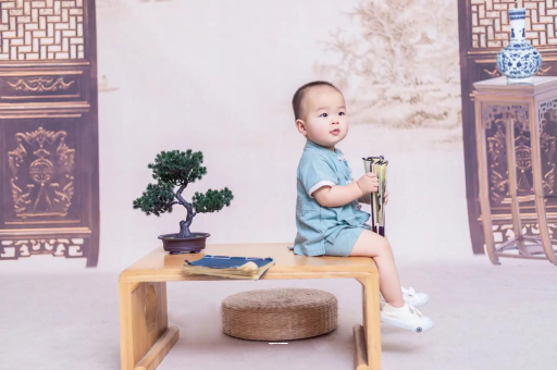 吐鲁番宝宝头型几个月定型